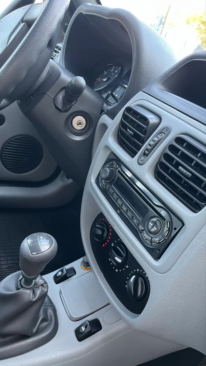 Renault Clio Hi-flex 1.0 16V 3P 2012 - Foto 4