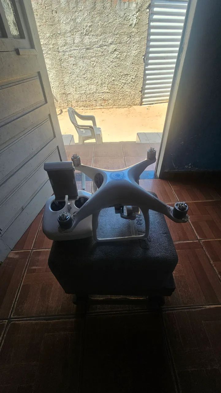 Drone Dji Phantom 4 - Foto 4