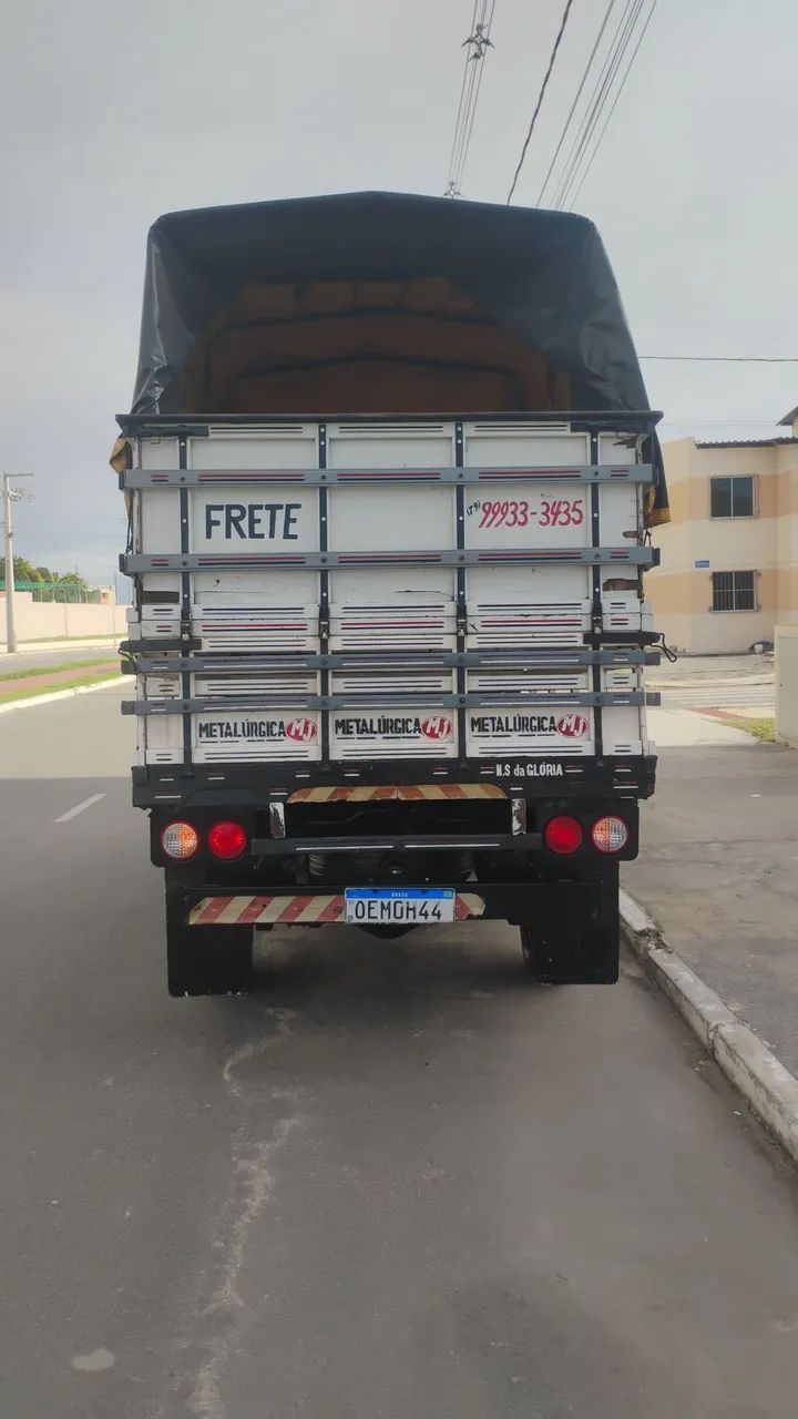 Frete e mudanças Caminhão Baú  - Foto 2
