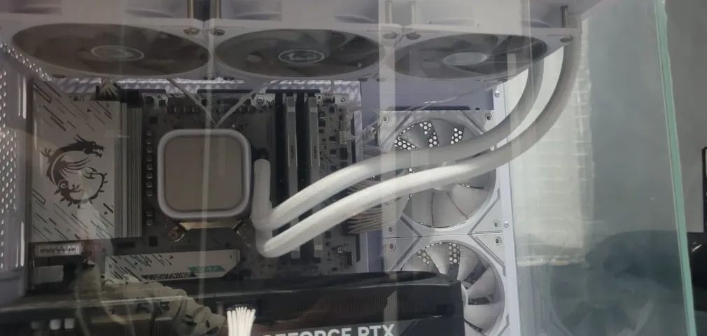 PC GAMER 5070 Ti - Foto 2