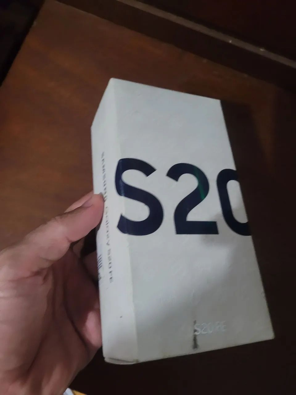 S20FE FUNCIONANDO TUDO. VAI COM CARREGADOR E CAIXA - Foto 3