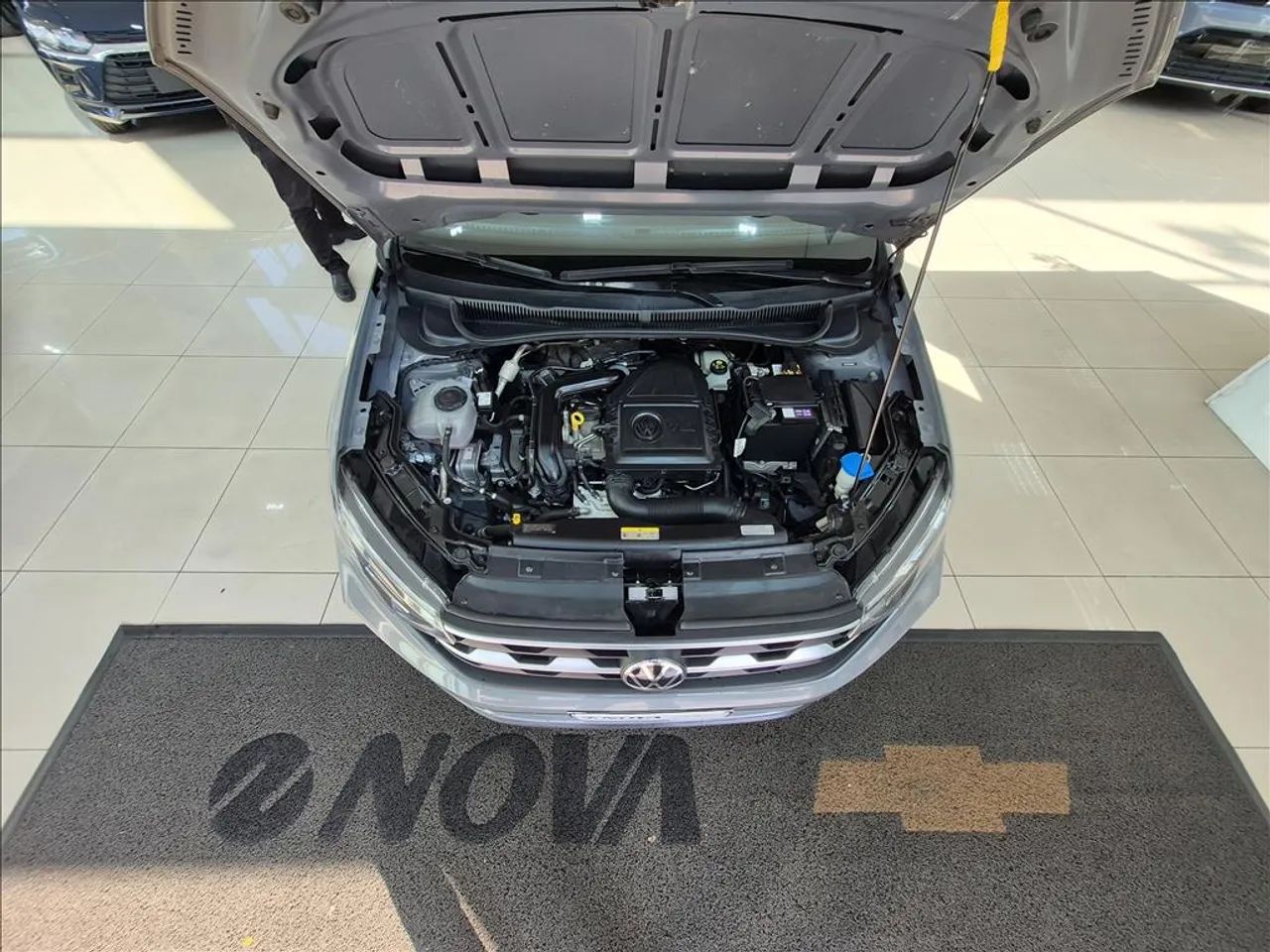 Volkswagen Nivus Highline 1.0 200 TSI Flex Aut., foto 3 de 18