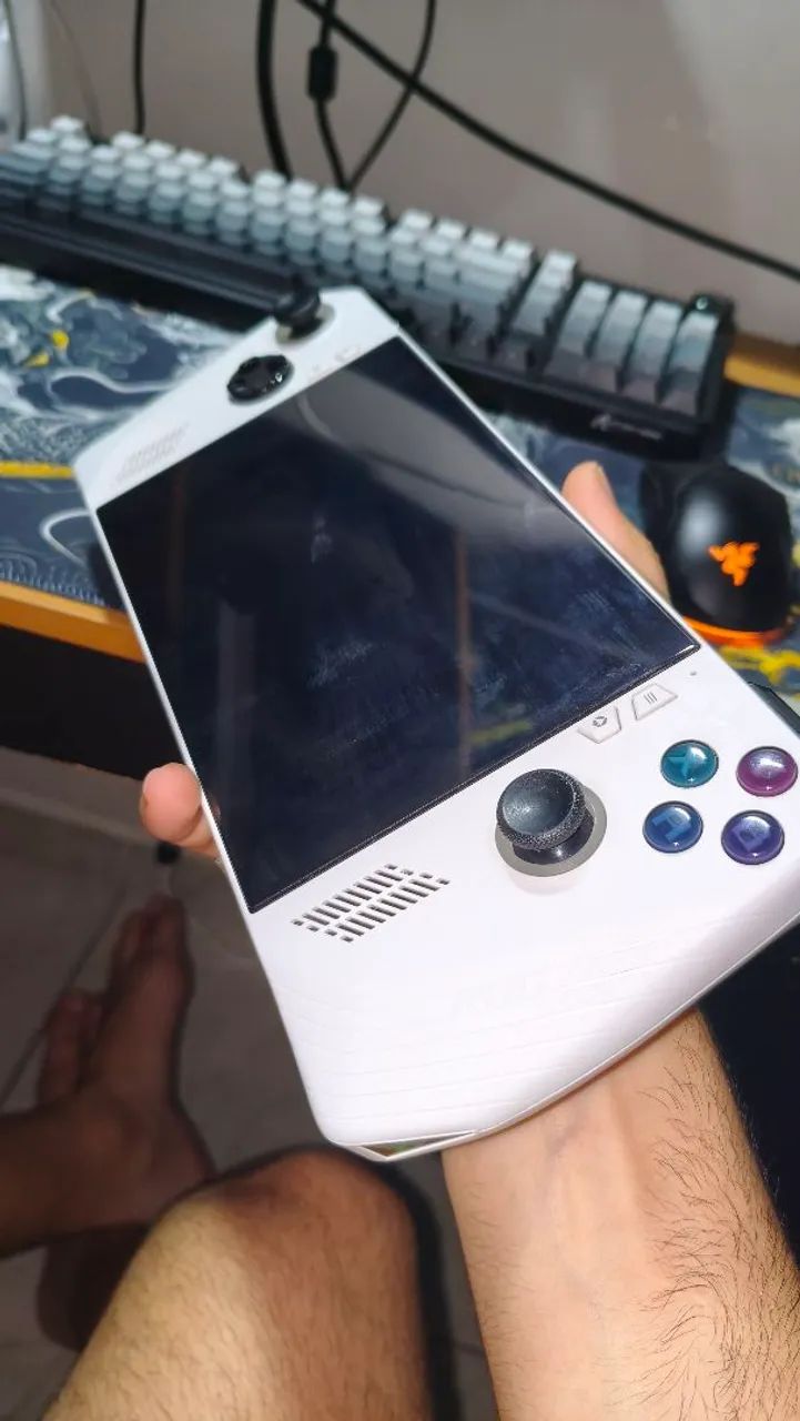 Rog Ally Z1 Extreme - Computador Gamer Portátil - Foto 3