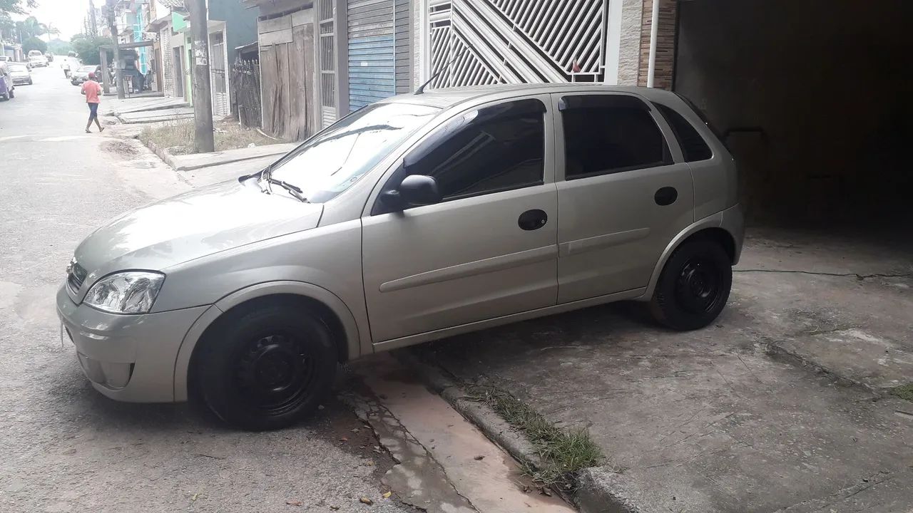 Chevrolet Corsa HAT. MAXX 1.4 8V ECONOFLEX 5P 2011