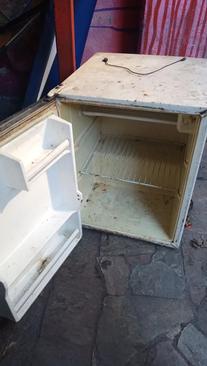Frigobar Consul 50 litros , tem que colocar gás e tomada - Foto 2