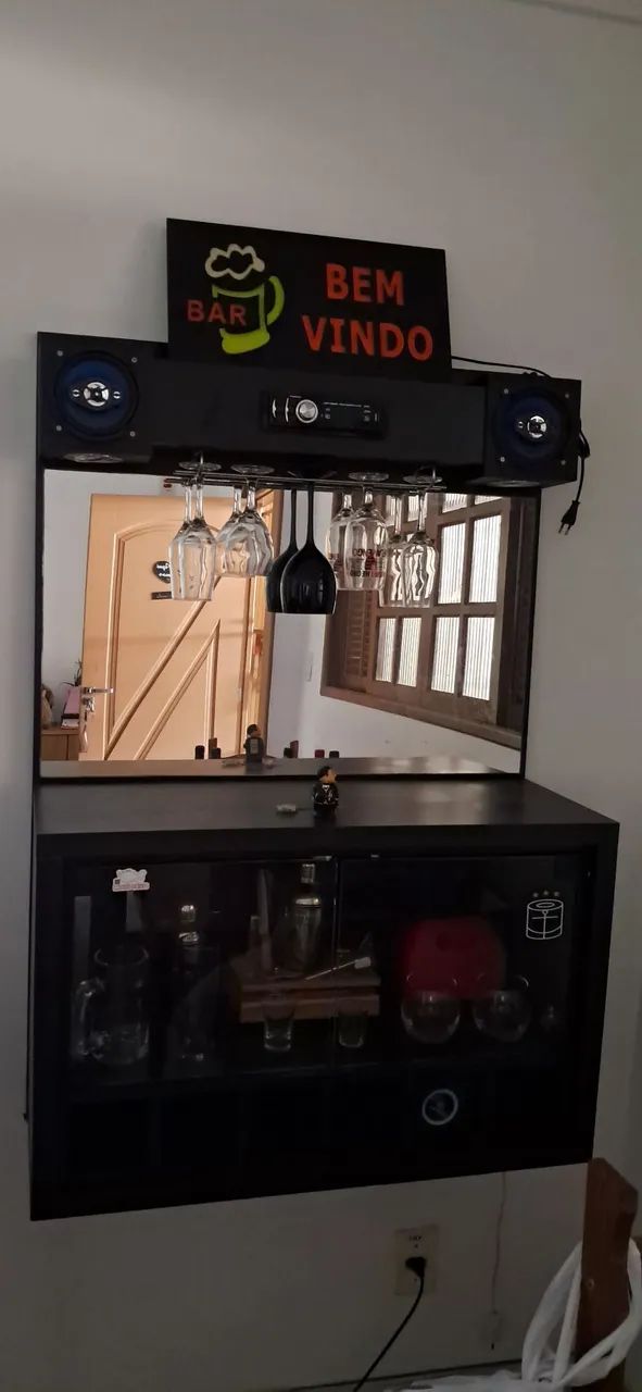 Bar suspenso