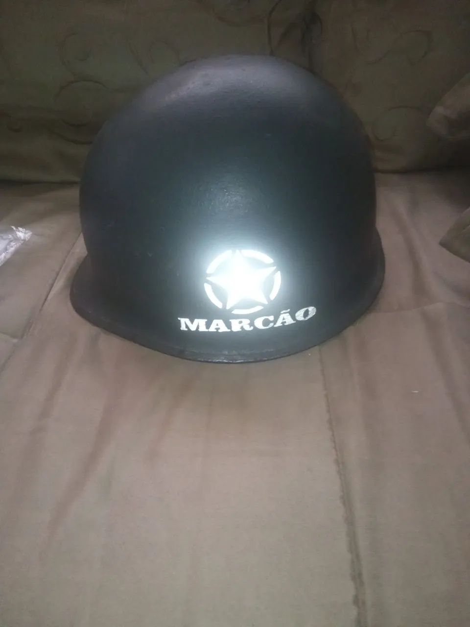Capacete original do exército em aço duro 