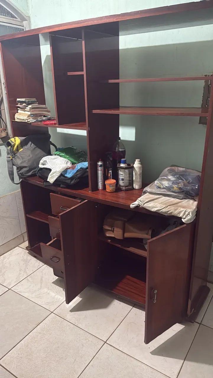 Vende-se Estante 