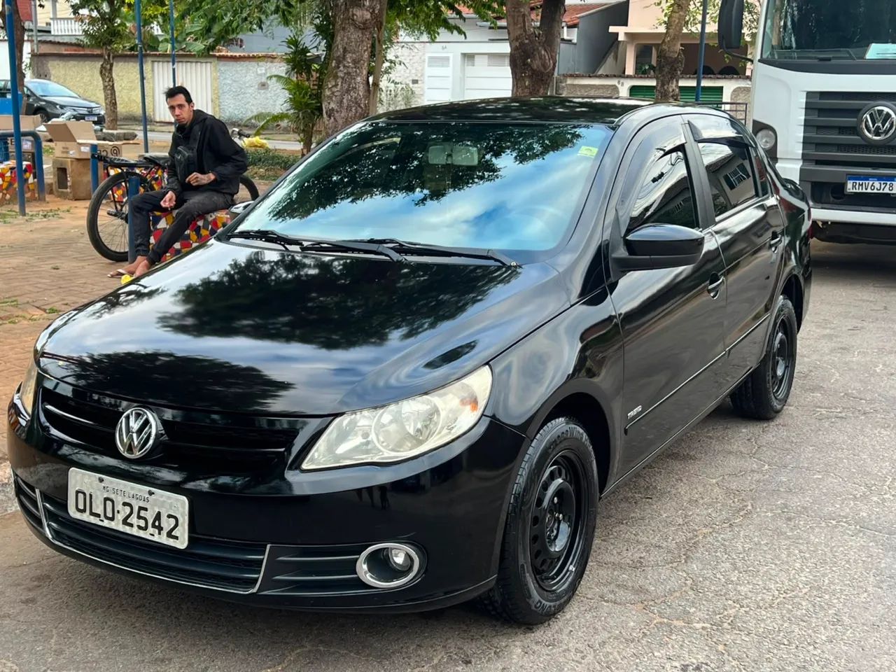 Volkswagen Voyage 2013