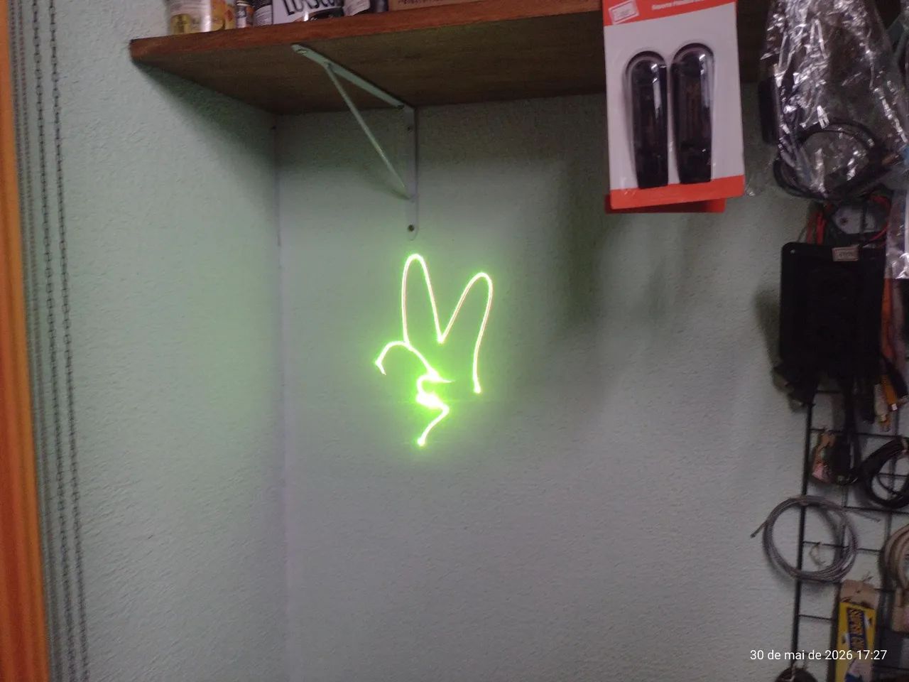 Vendo uma iluminação a lazer com desenhos - Foto 4