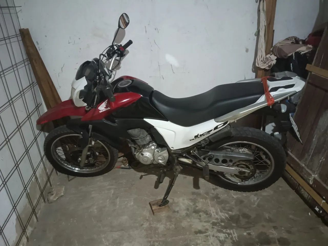Vende- se moto Bros 160 