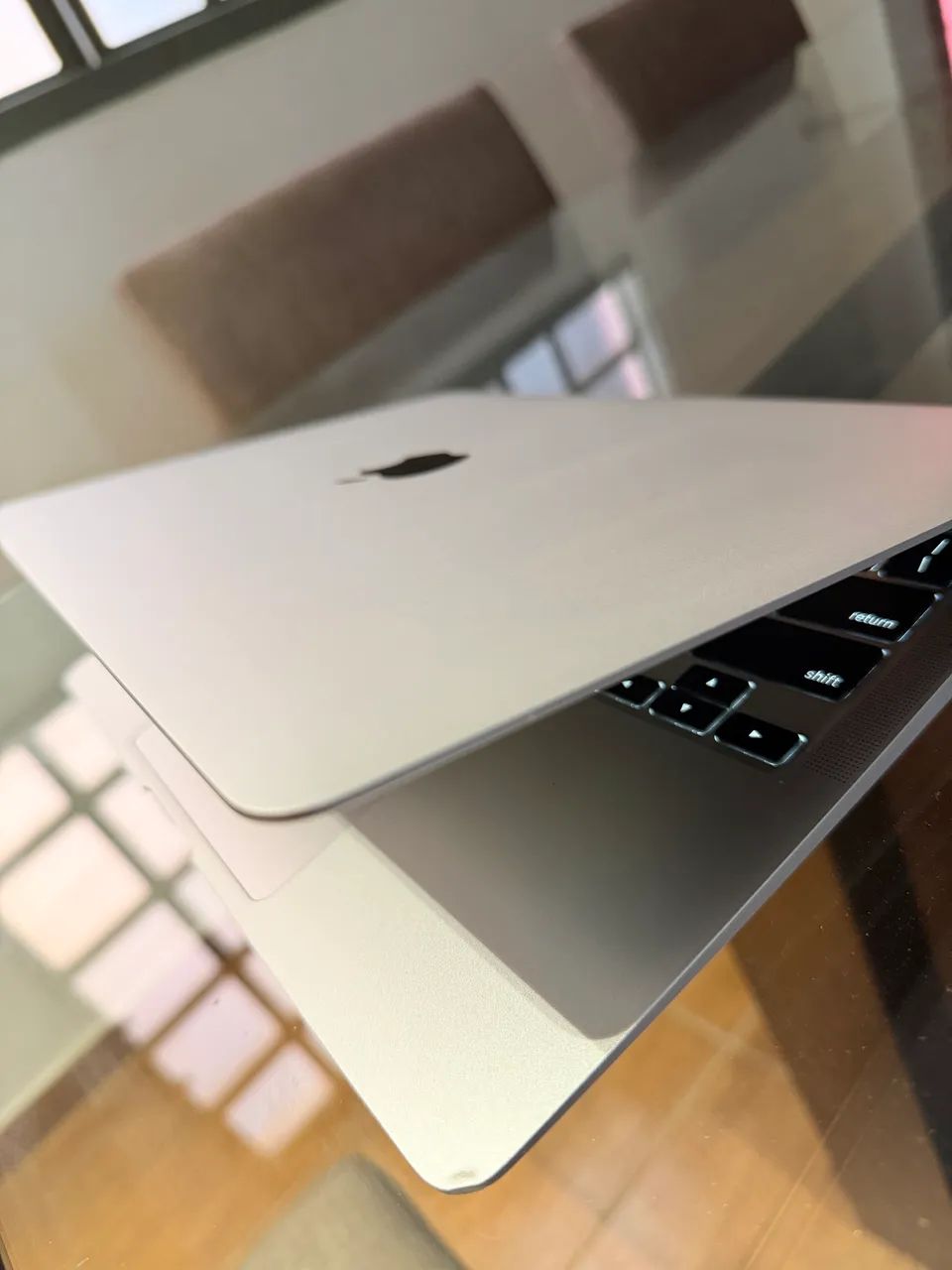 MacBook Air M1 2020 8GB/256GB - NA GARANTIA | 98% Bateria | 42