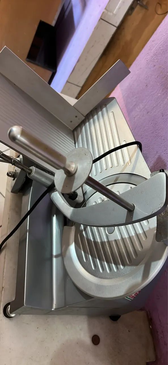 Fatiador de frios semiautomático  - Foto 2