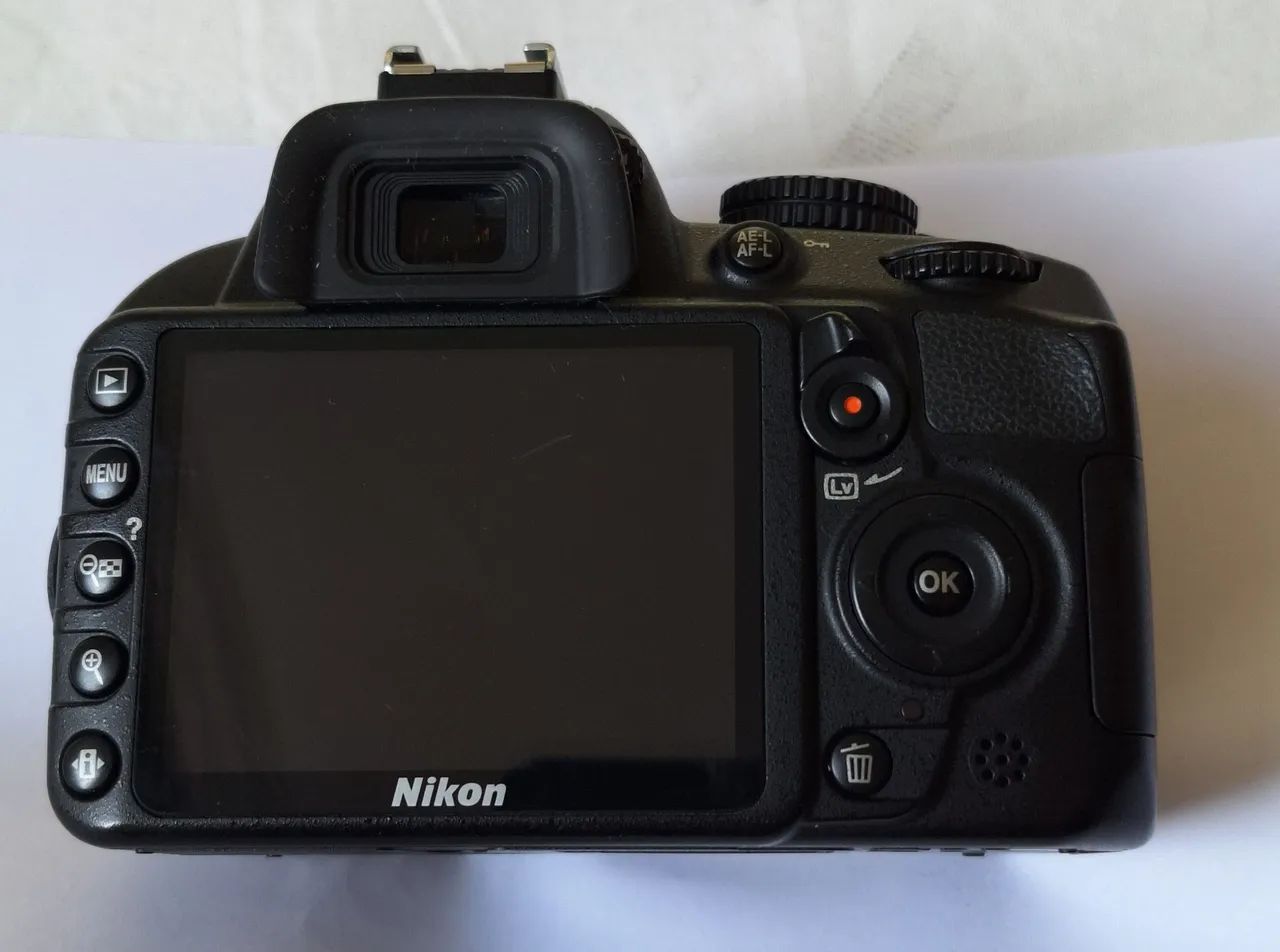 Nikon D3100 - Foto 4