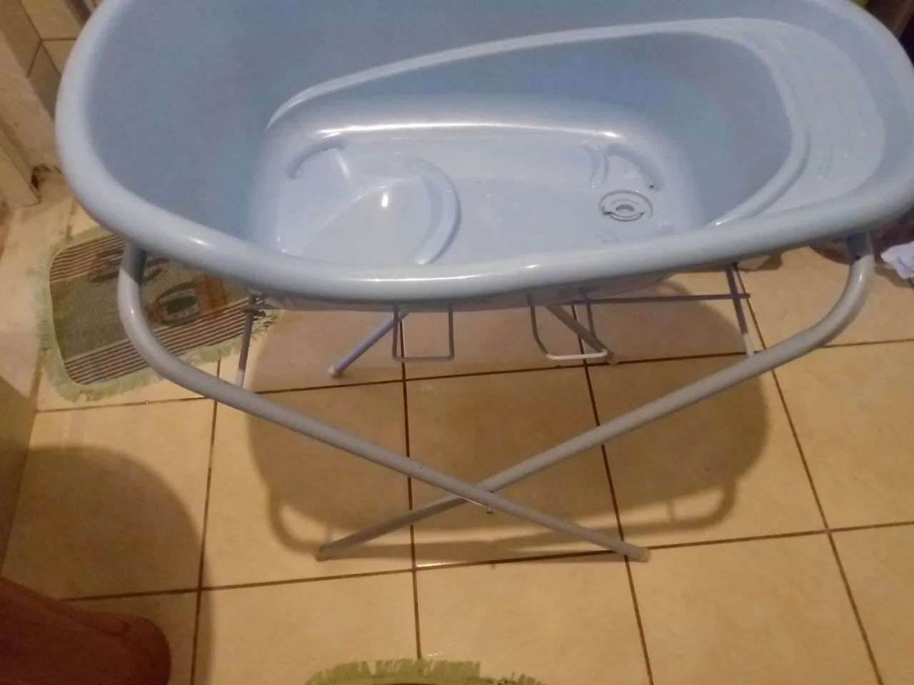 Mini berço com banheira infantil 