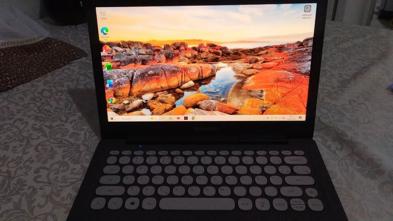 Notebook  - Foto 2