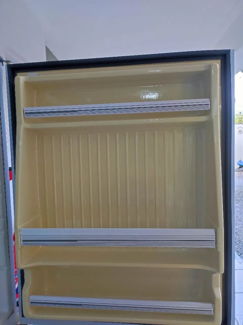 Vendo frigobar em excelente estado. - Foto 2