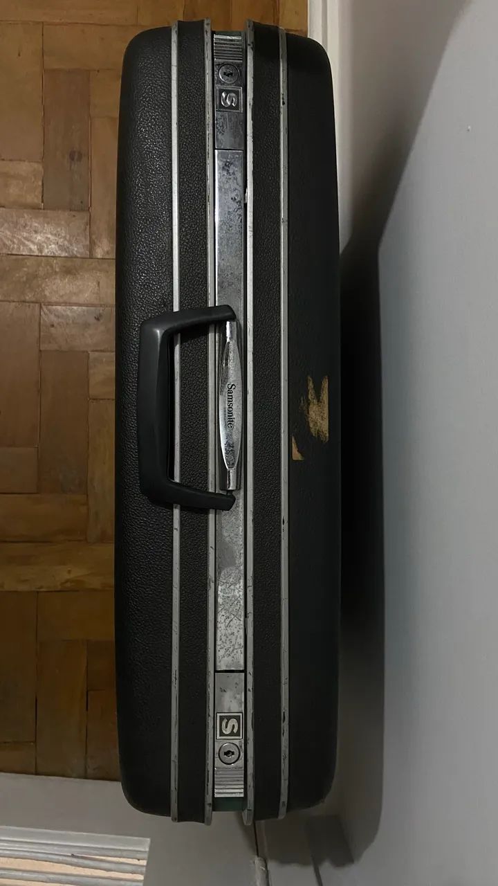 mala de viagem Silhouete  rígida clássica e vintage da renomada marca Samsonite. - Foto 3