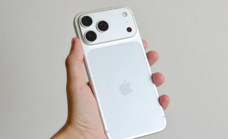 Apple Iphone 17 Pro Max Prata 256GB - Lacrado - Garantia Apple  - Foto 2