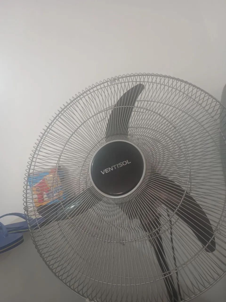 Vendo ventilador coluna ventisol 220v  - Foto 2