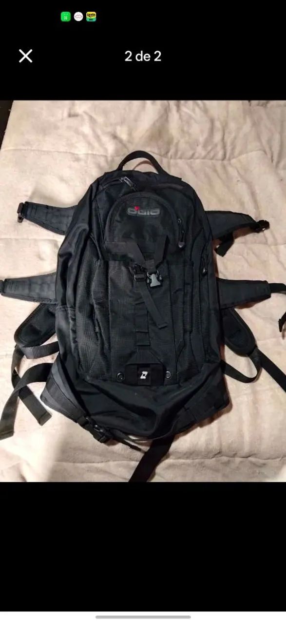 Mochila semi nova em ótimo estado 