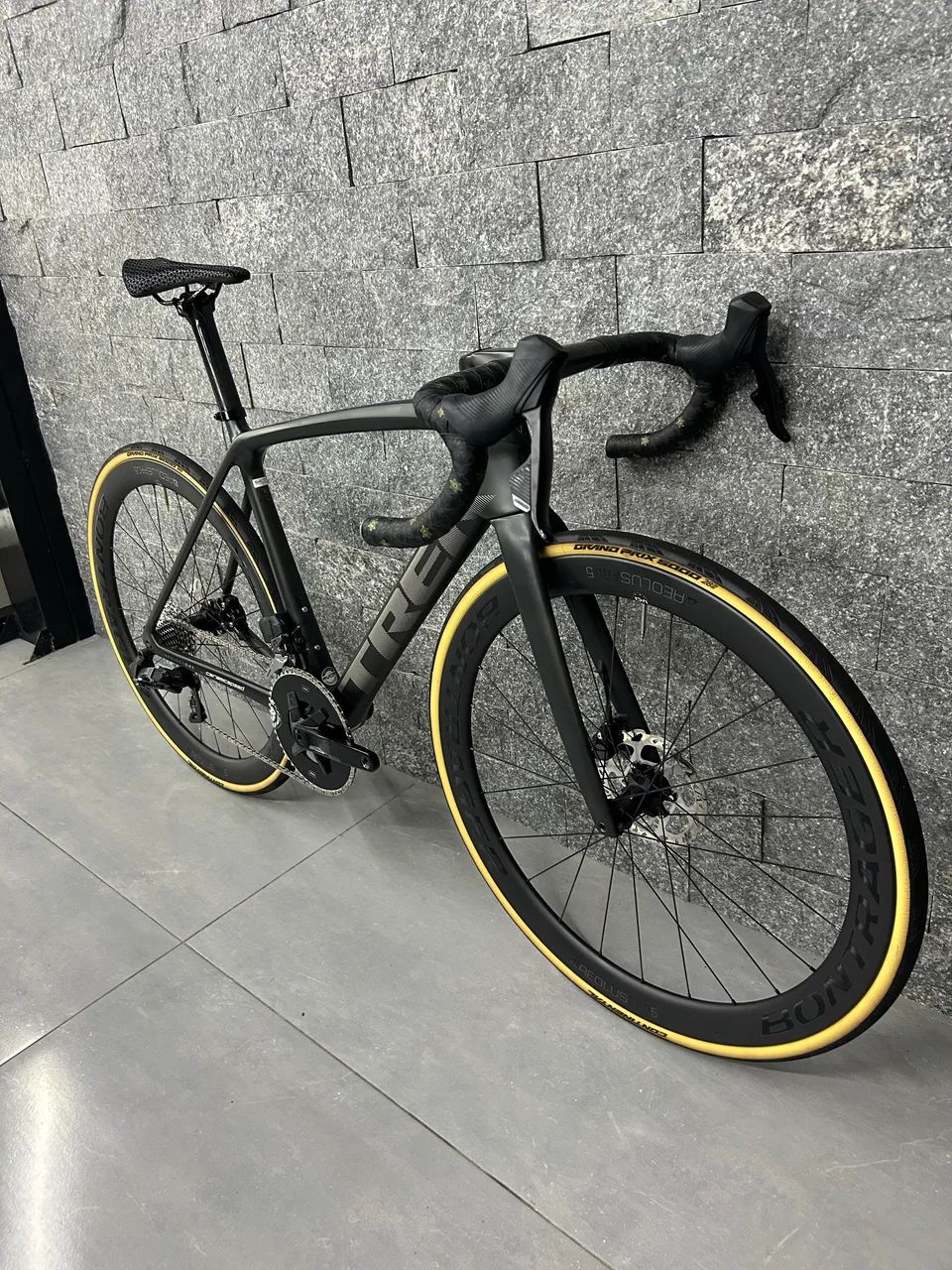 Trek Émonda SLR - Tamanho 54 - SRAM Rival AXS 12v - Ciclismo