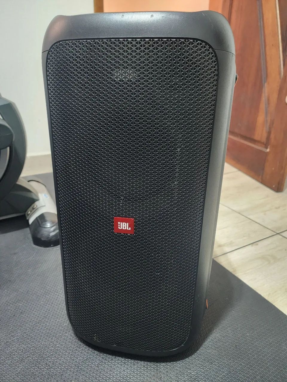 Caixa JBL party box 100