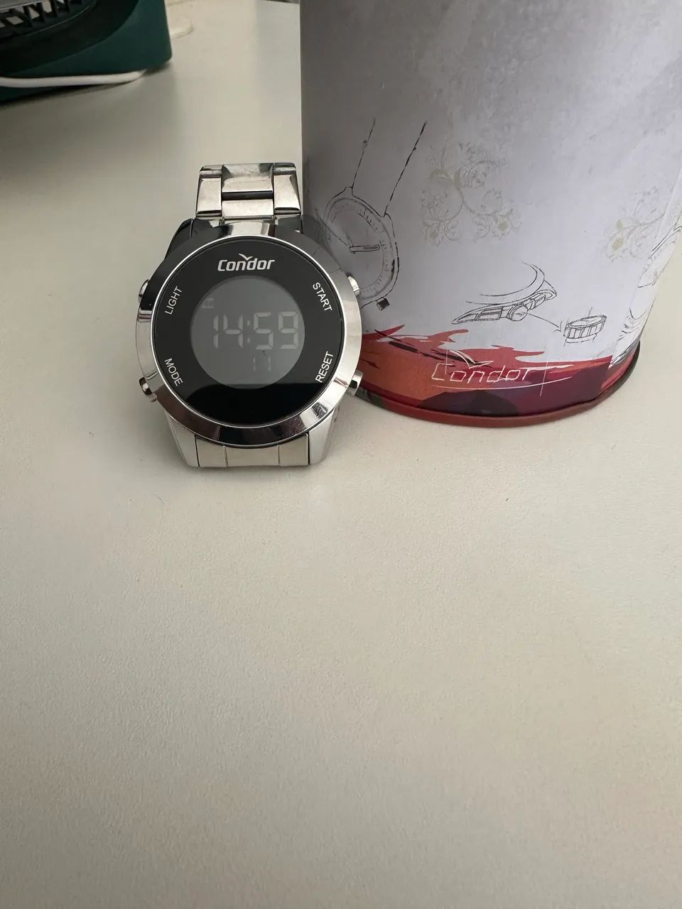 Relógio Digital Condor - Estiloso, Praticamente Novo! - Foto 3