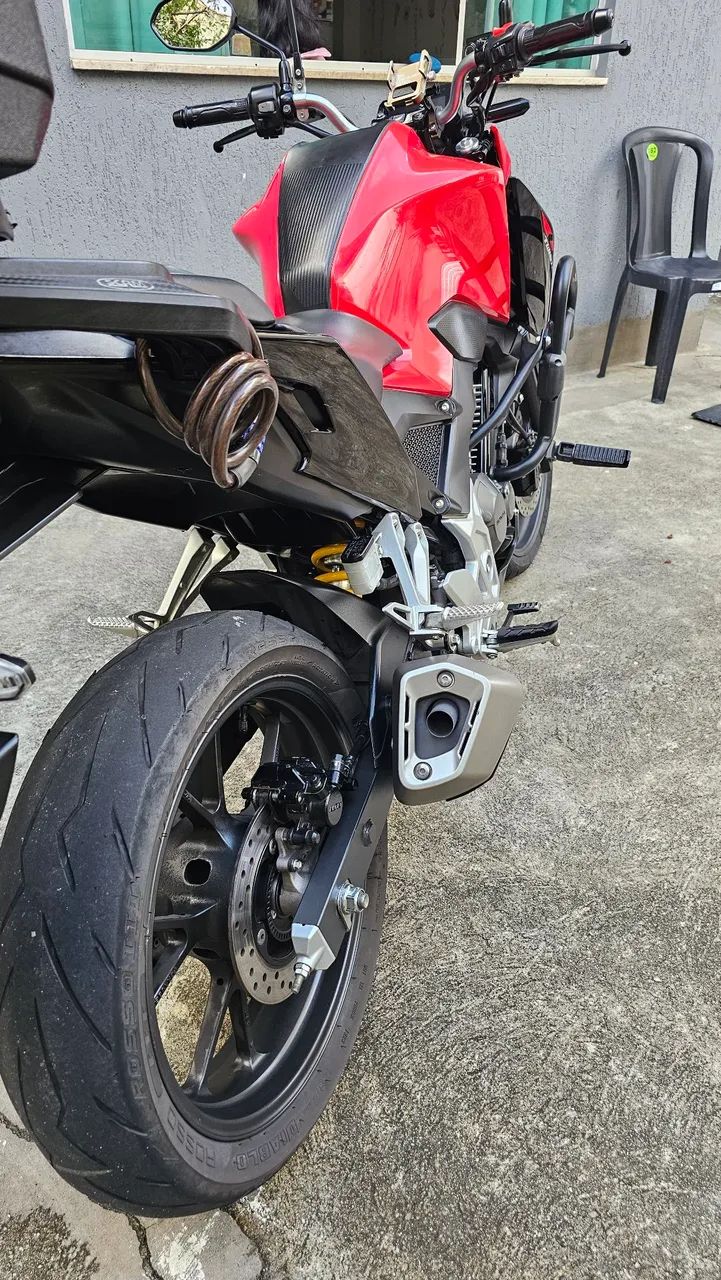 CB300F 2023 - Foto 5