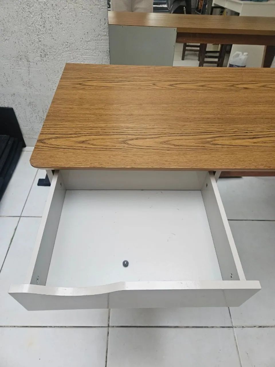 Mesa em madeira e MDF - Foto 4