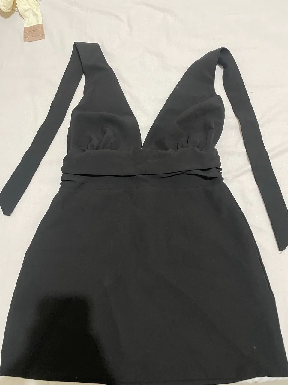 Vestido curto preto 