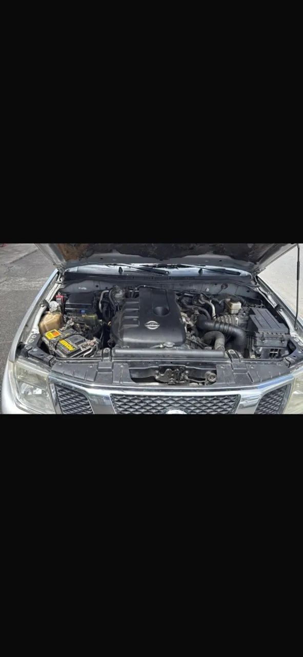Nissan Frontier SL CD 4X4 2.5TB DIESEL AUT 2014