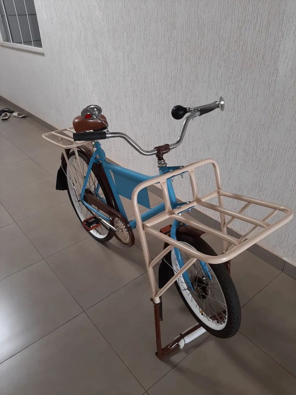 Bicicleta cargueira retrô