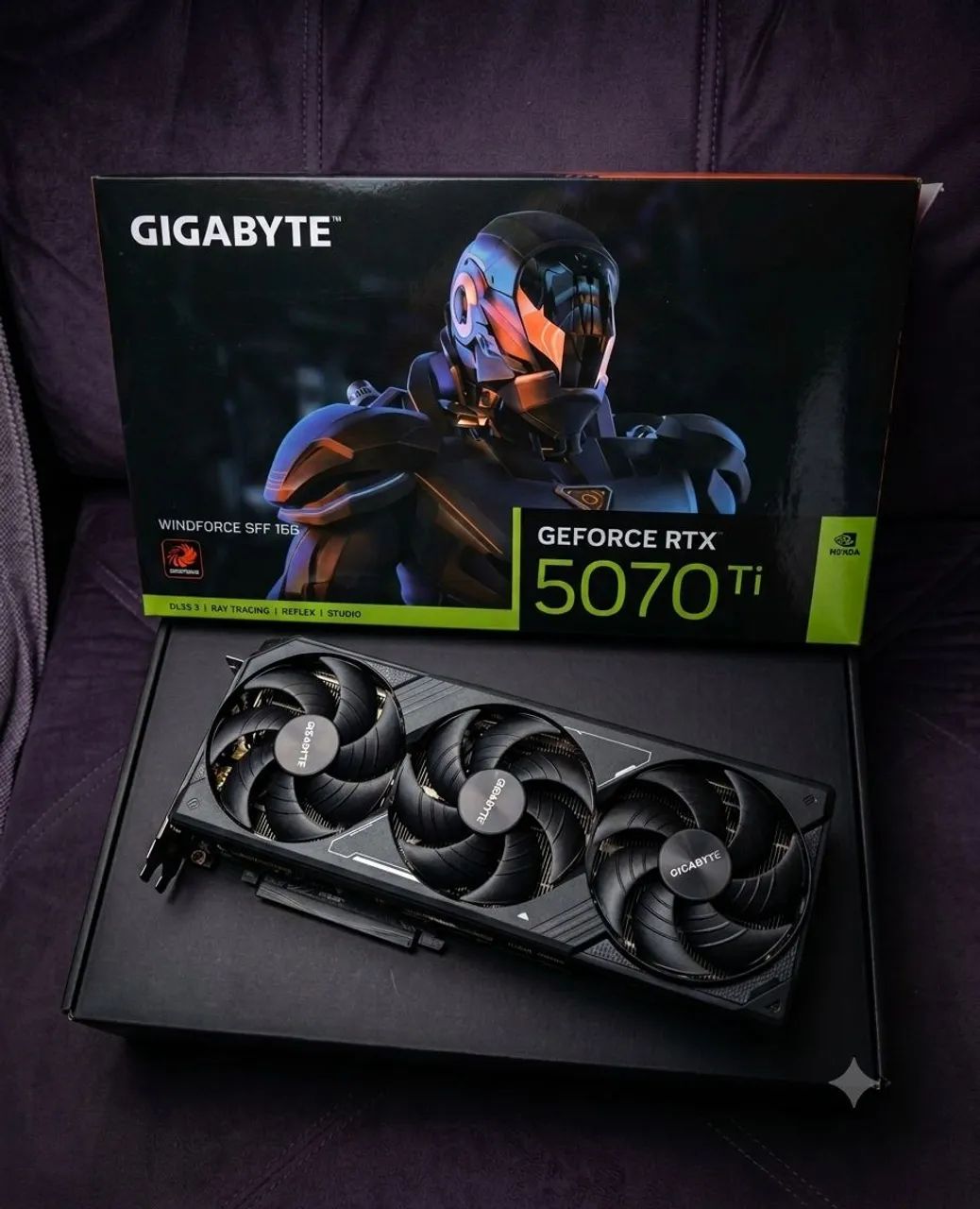 Placa de Vídeo Gigabyte RTX 5070 Ti 16GB (Com NF e Caixa)