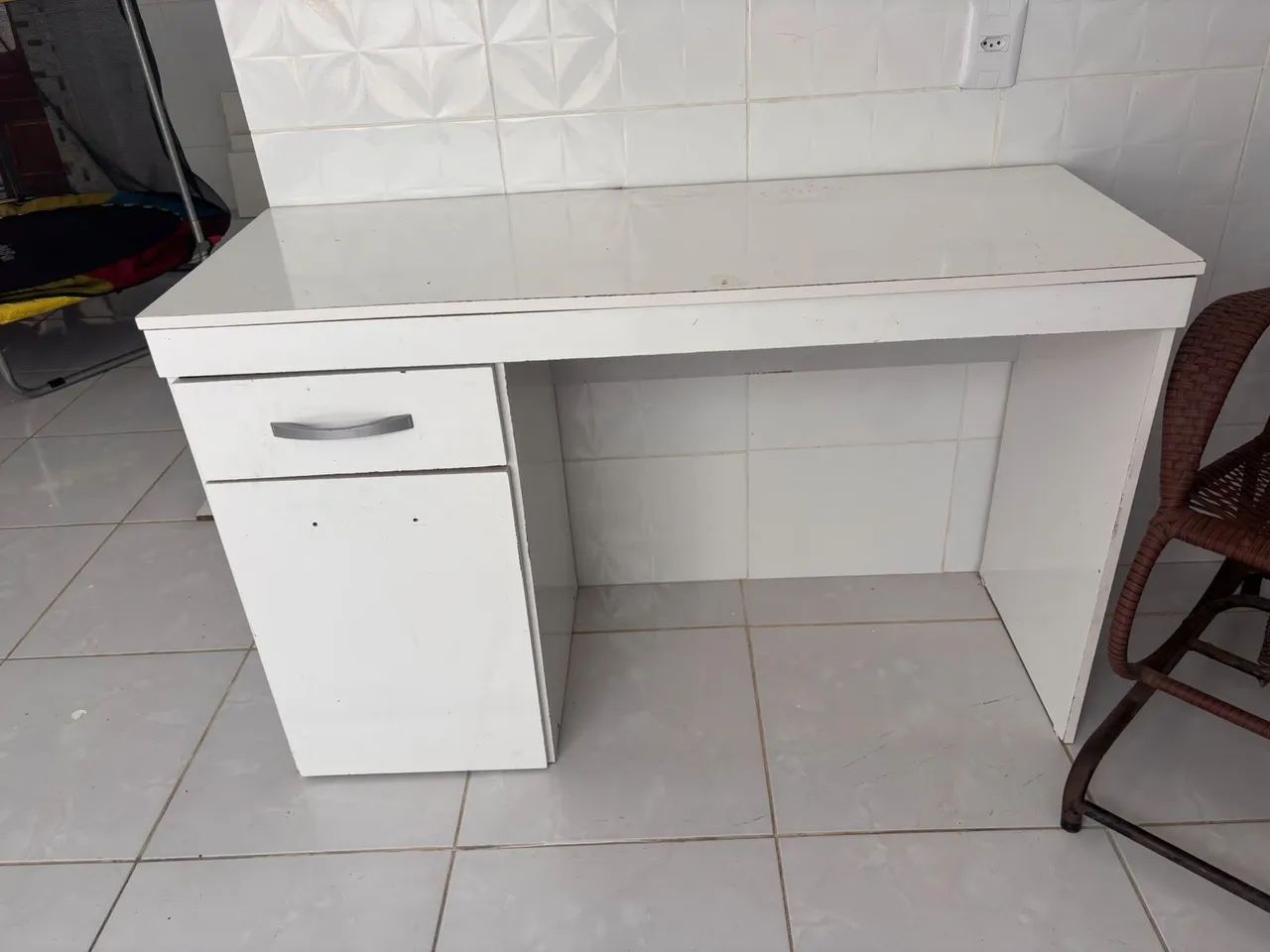 Vende-se 2 mesinhas de computador  - Foto 2