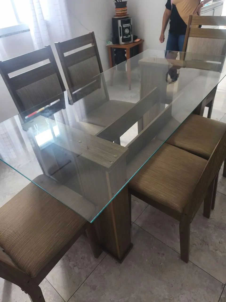 Mesa s/ as cadeiras  - Foto 2