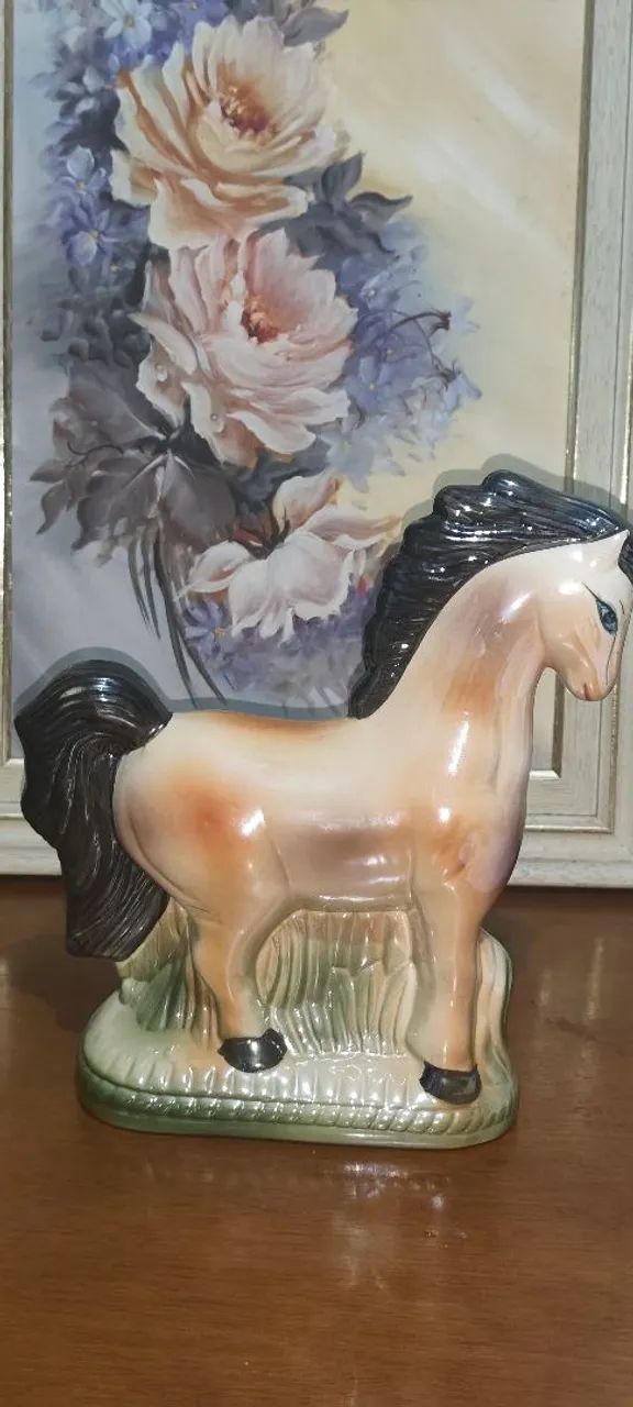 Cavalo de Louça Decorativo 27 cm - Foto 5