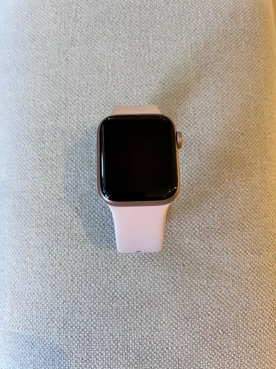 Relógio smartwatch Apple Series 4 40mm rosê - Foto 4