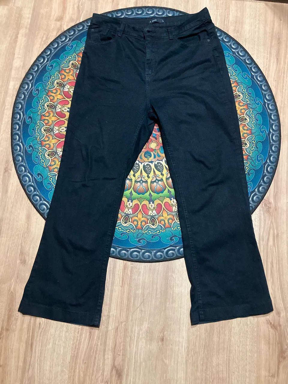 Calça jeans bootcut preta 