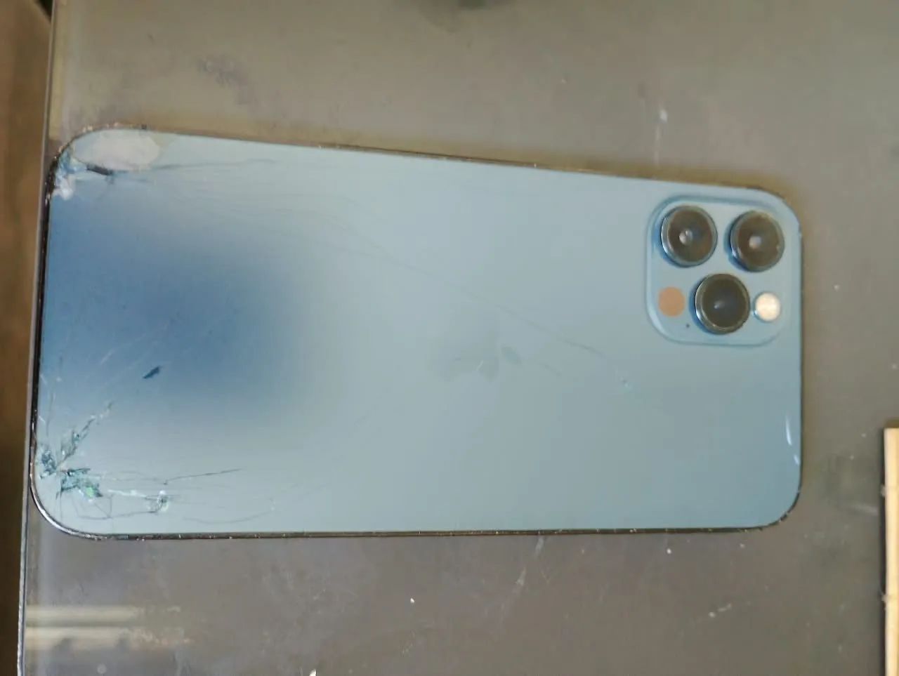 iPhone 12 pro 128gb - Foto 2