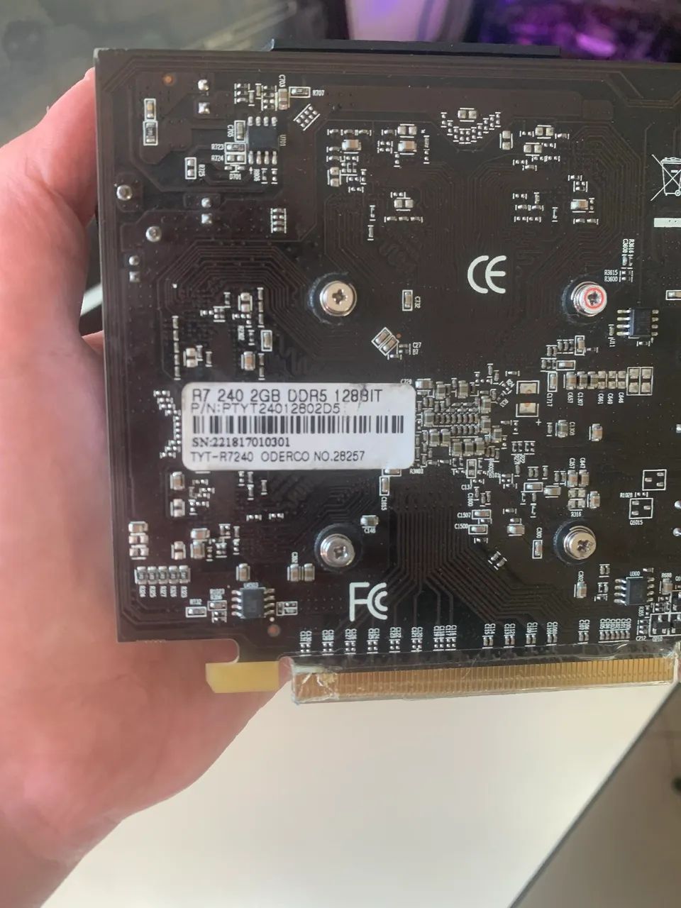 Placa de vídeo R7 240 2GB ddr5  - Foto 2