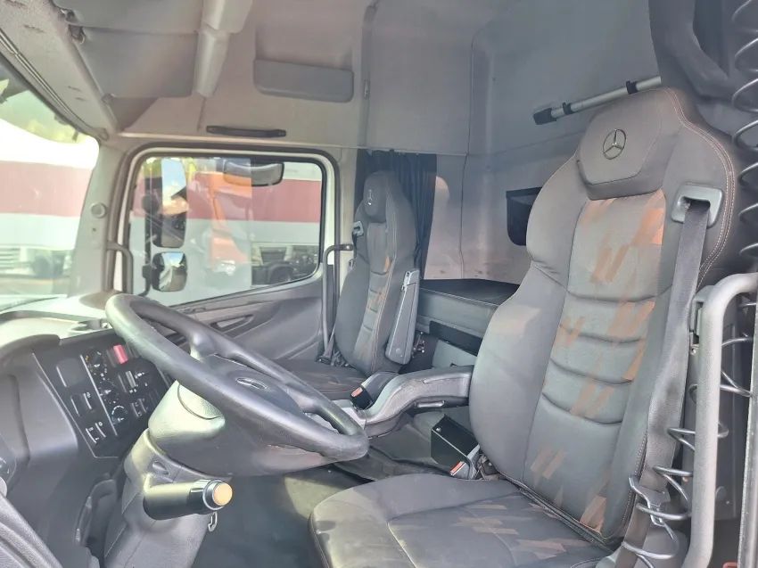 MB Axor 2544S ano 2021 Suspensão de mola - Foto 9