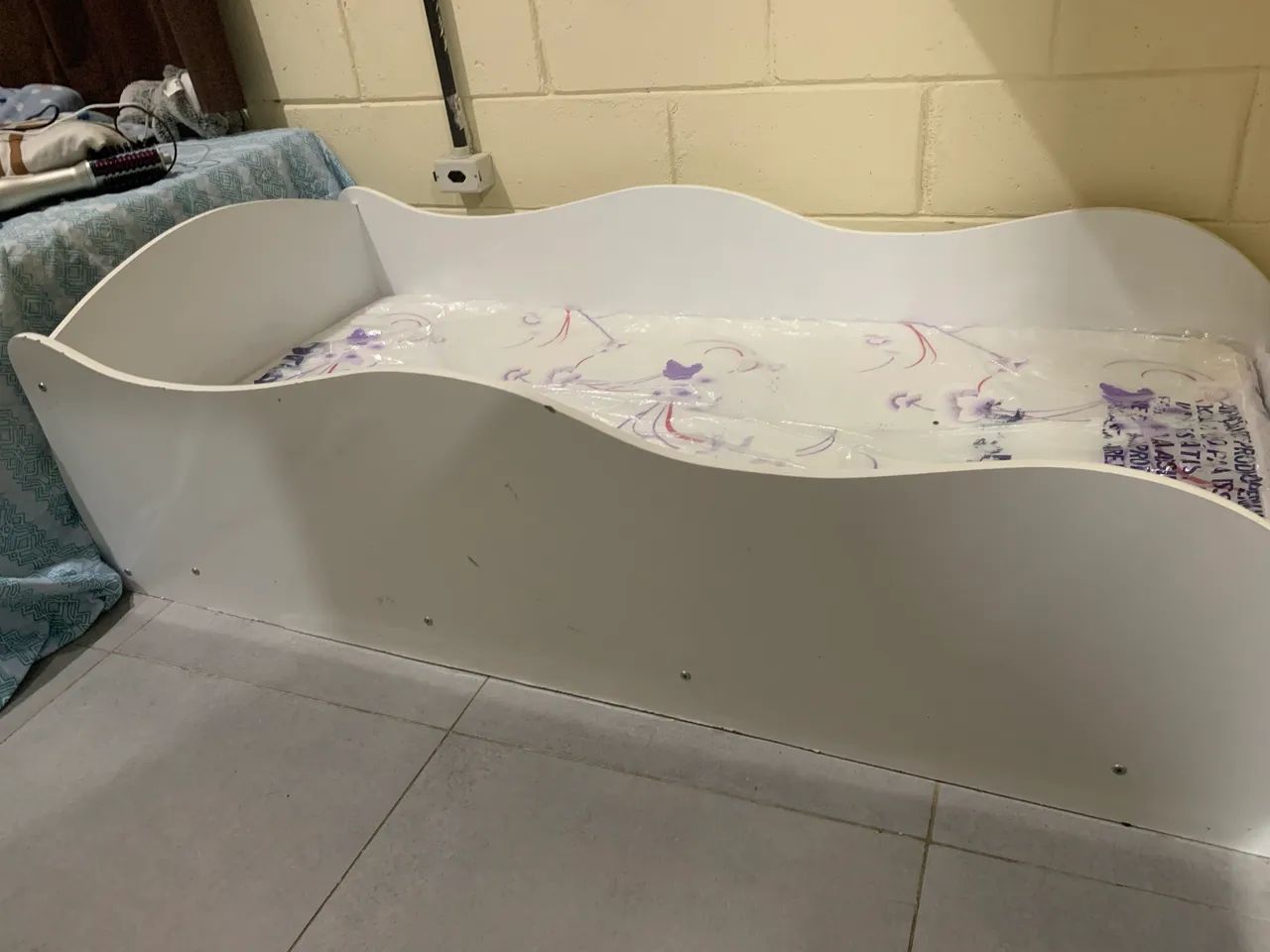 Cama infantil com colchão  - Foto 2