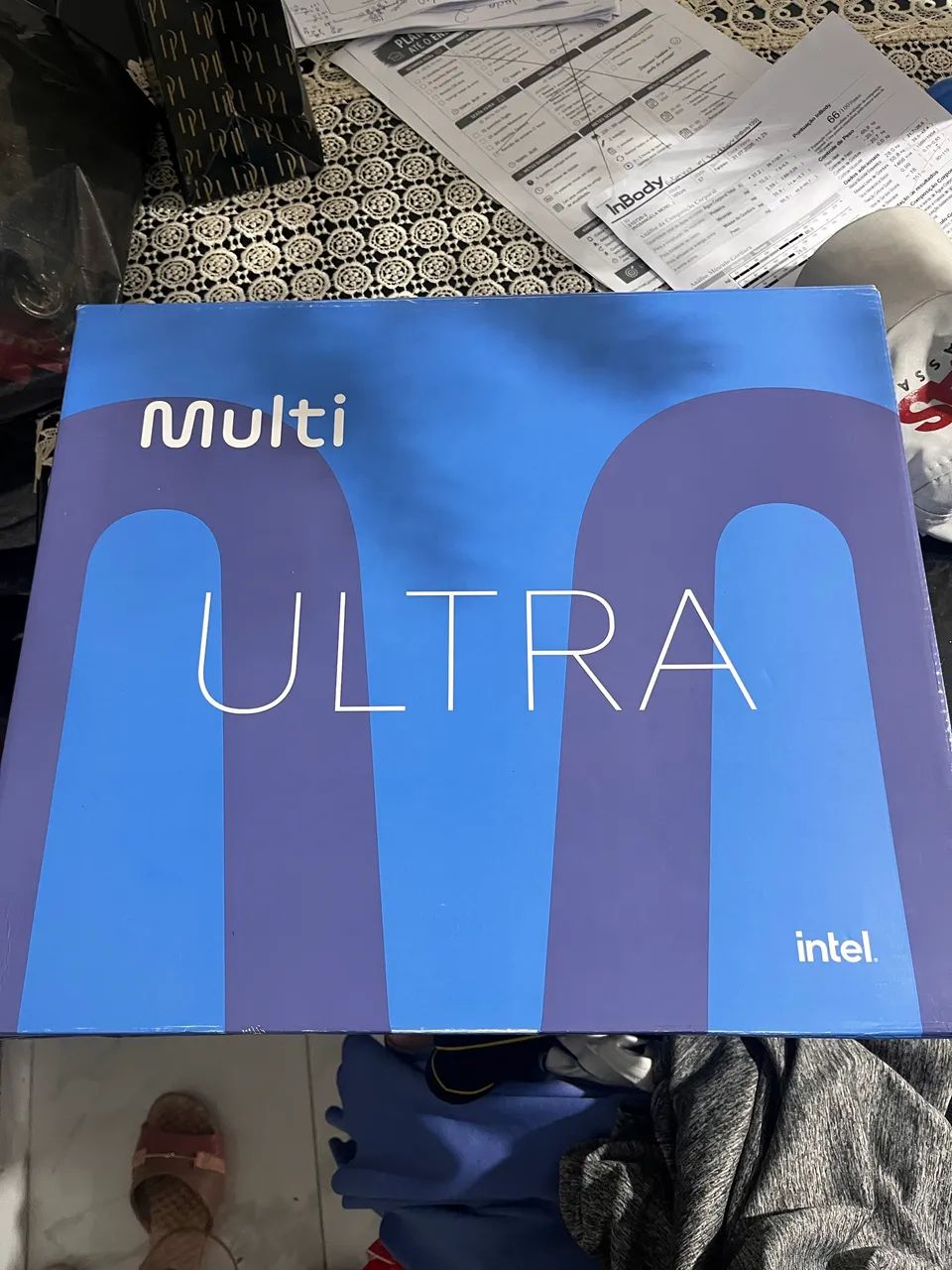Notebook Intel ultra (nunca usado) 