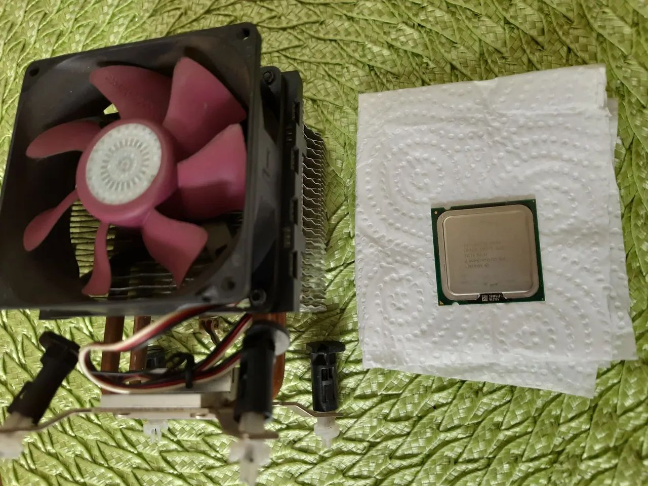 Processador 775 Intel Core 2 Quad Q8400 + Cooler - Foto 4