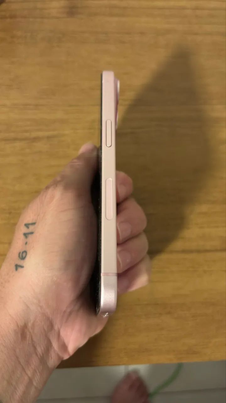 iPhone 15 - Foto 3