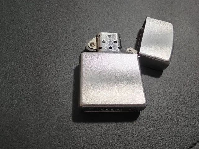 Isqueiro Zippo Original na Caixa - Excelente Estado - Foto 2