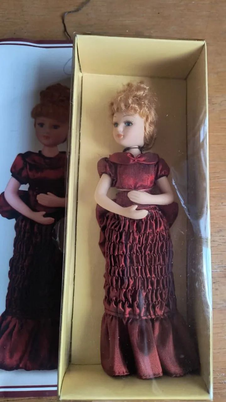 Damas de época - boneca de porcelana planeta d'agostini - Foto 2