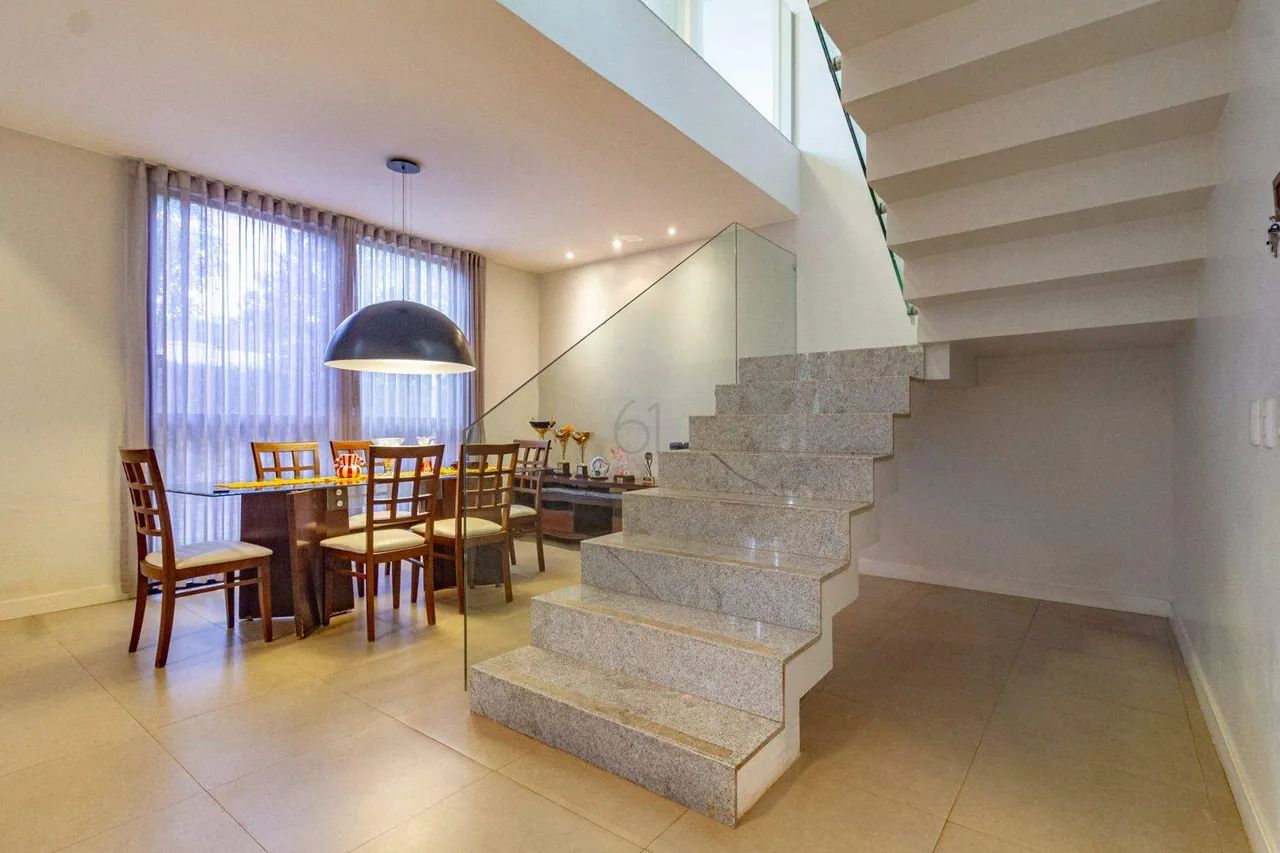 Linda Casa com 5 QTS e 4 Suítes e ainda aceita Permuta. - Foto 5