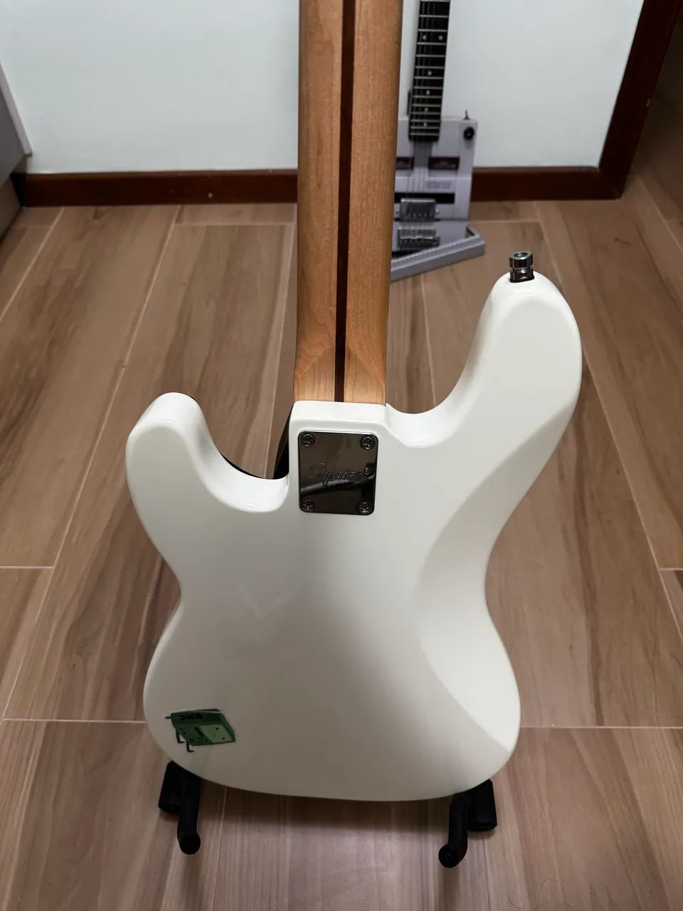 Baixo Squier Precision Branco - Foto 4